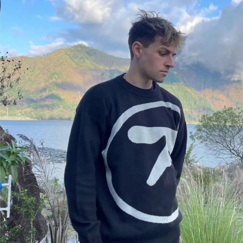 FORGE - KNITTED SWEATER