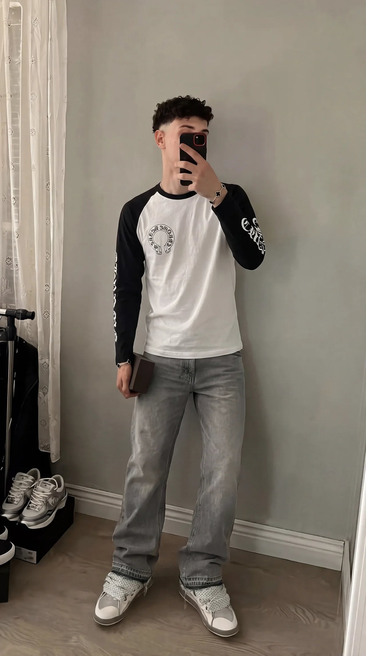 MODALITÀ OMBRA - OUTFIT