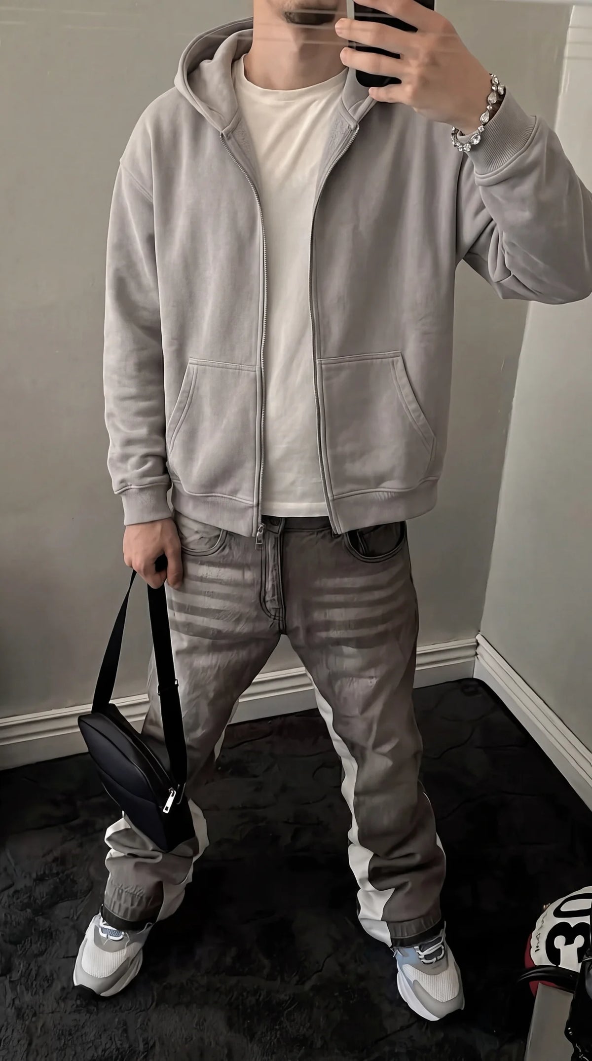GREY ON GREY - OUTFIT