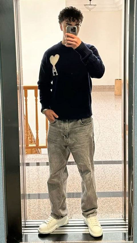 HEART KNIT SWEATER